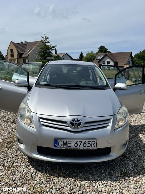 Toyota Auris 1.6 Prestige - 4