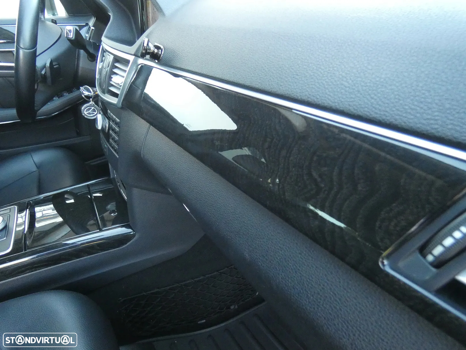 Mercedes-Benz E 250 CDi Avantgarde BlueEfficiency Auto. - 20