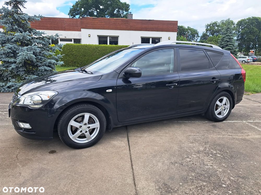 Kia Ceed 1.6 L - 11