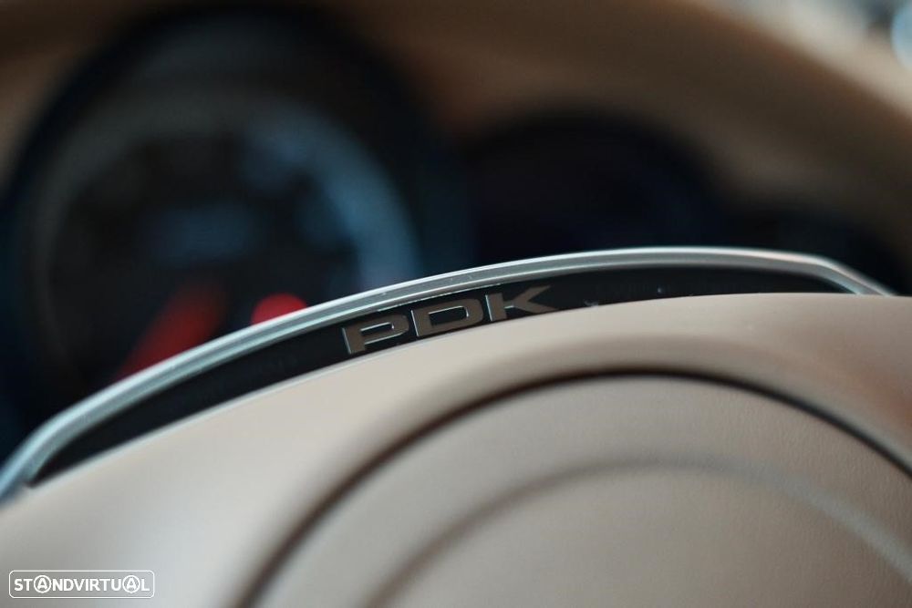 Porsche Panamera Turbo PDK - 23