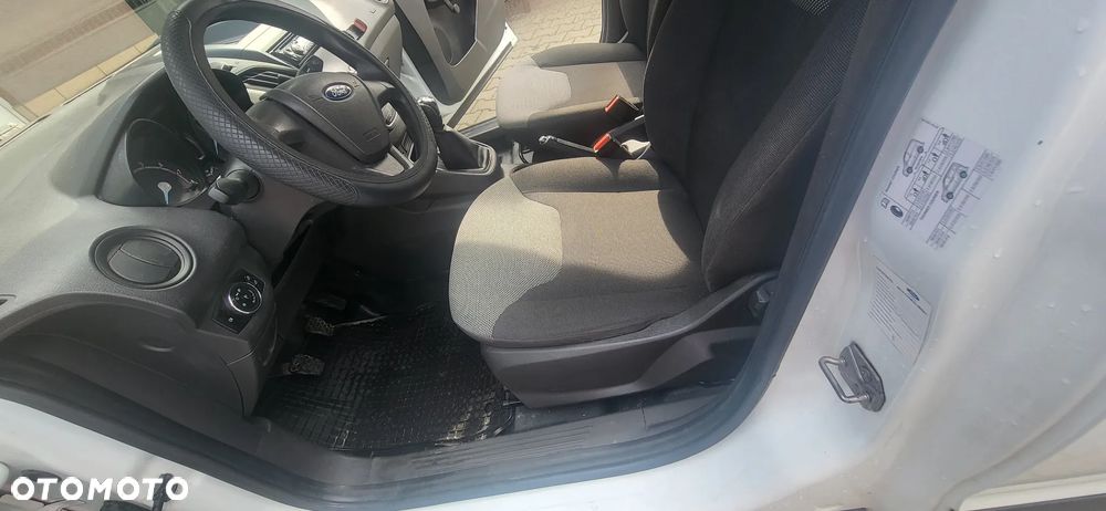 Ford Courier - 21