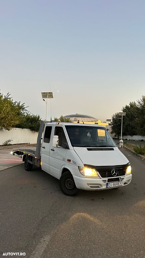 Mercedes-Benz Sprinter - 1