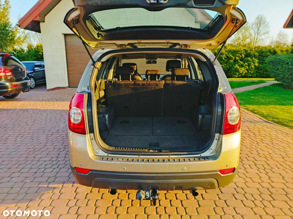 Chevrolet Captiva 2.4 2WD 7 Sitzer LS - 18