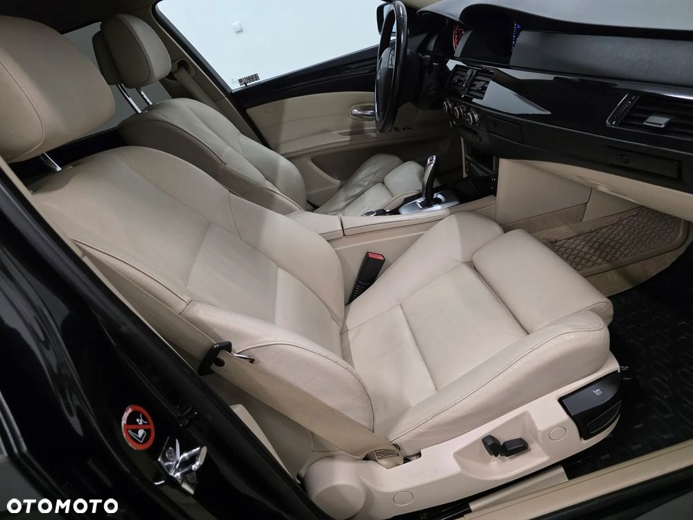 BMW Seria 5 - 16