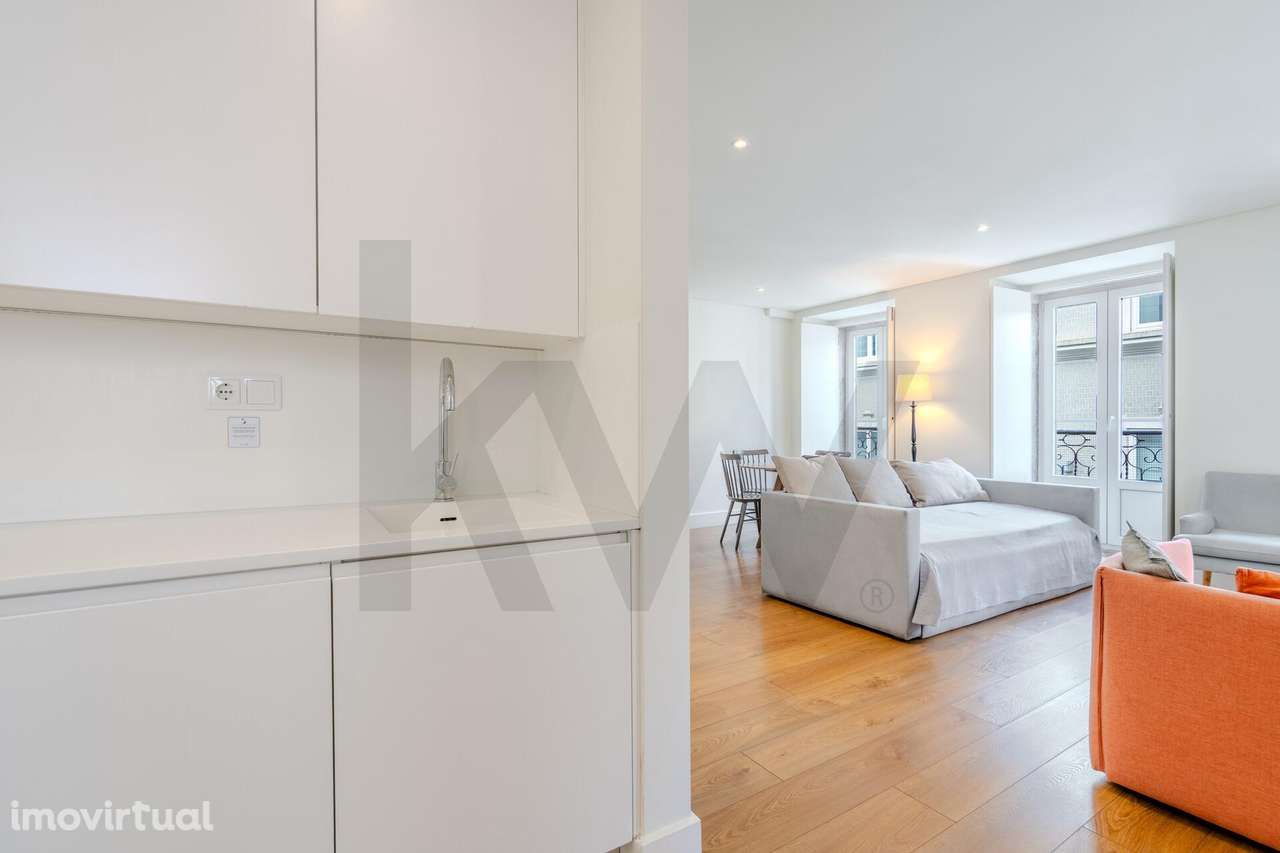 T1 com Varandas na Rua do Poço dos Negros com 4% yield no 1 ano. - Grande imagem: 5/24