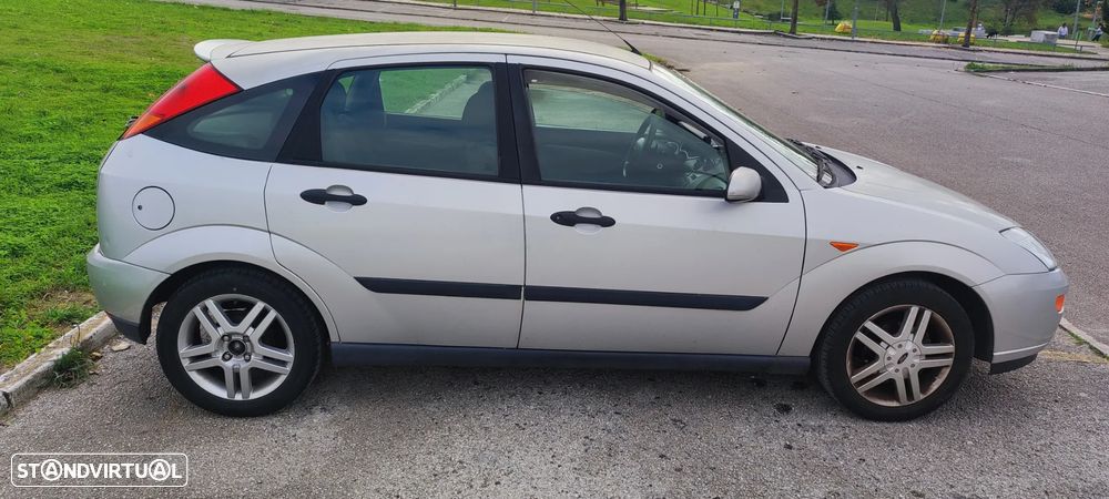 Ford Focus 1.6 F2000 - 7