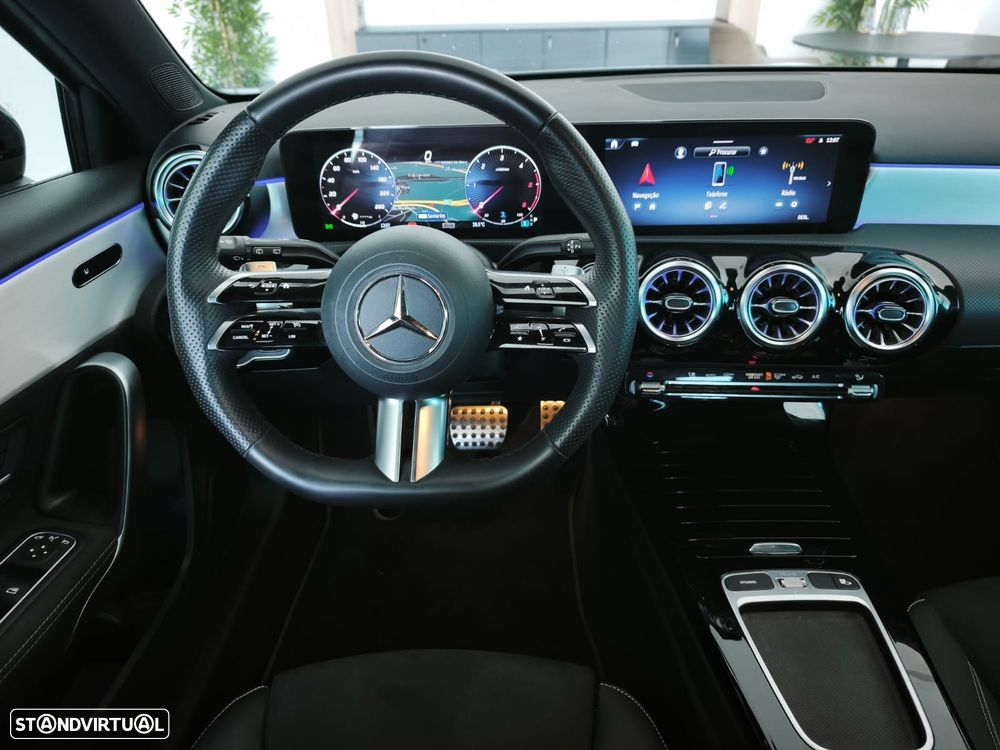 Mercedes-Benz A 180 d 8G-DCT Special Edition - 14