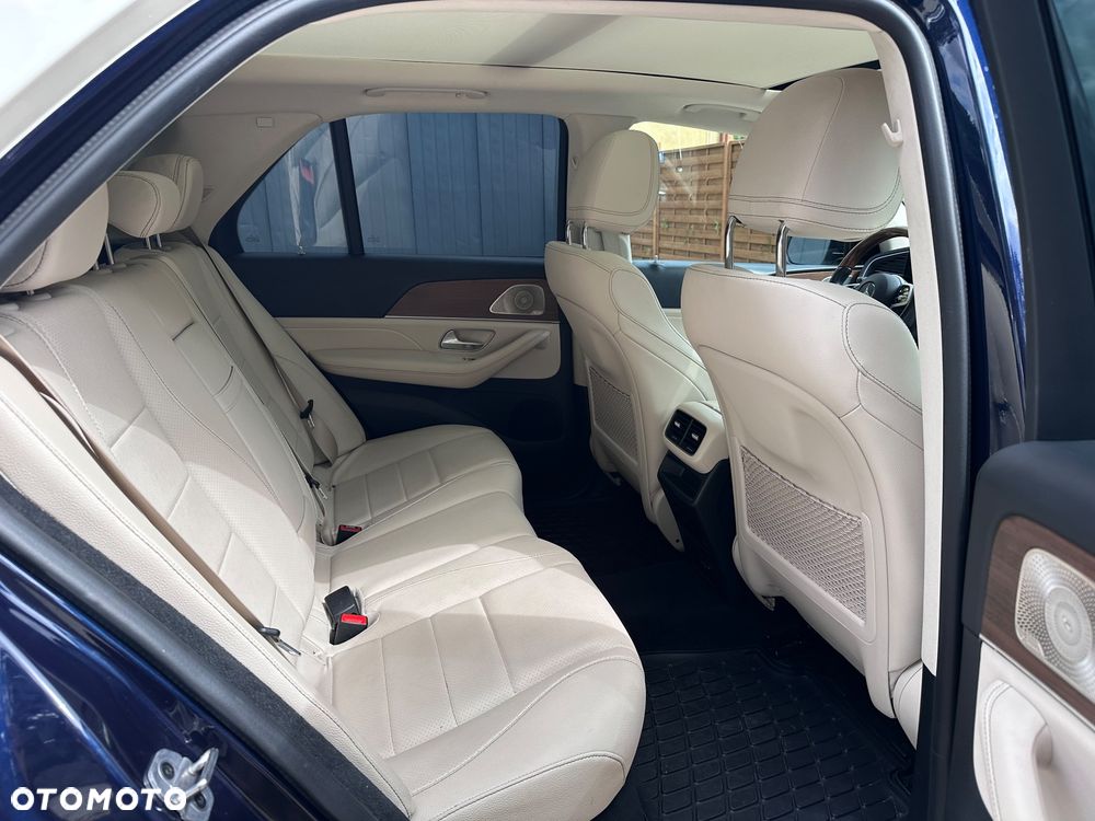 Mercedes-Benz GLE - 22