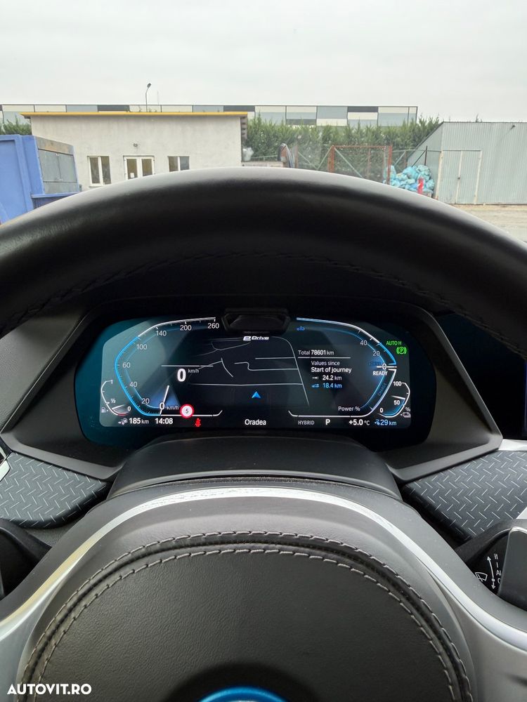 BMW X5 xDrive45e - 28