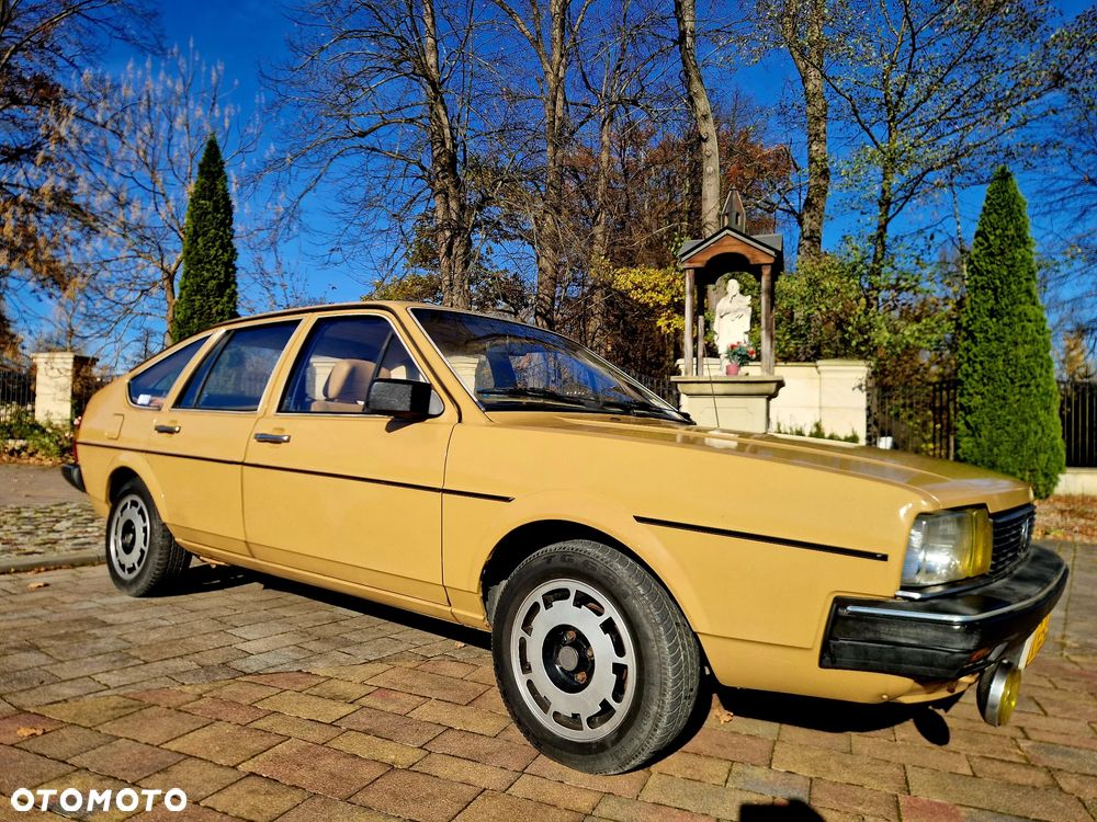 Volkswagen Passat - 8