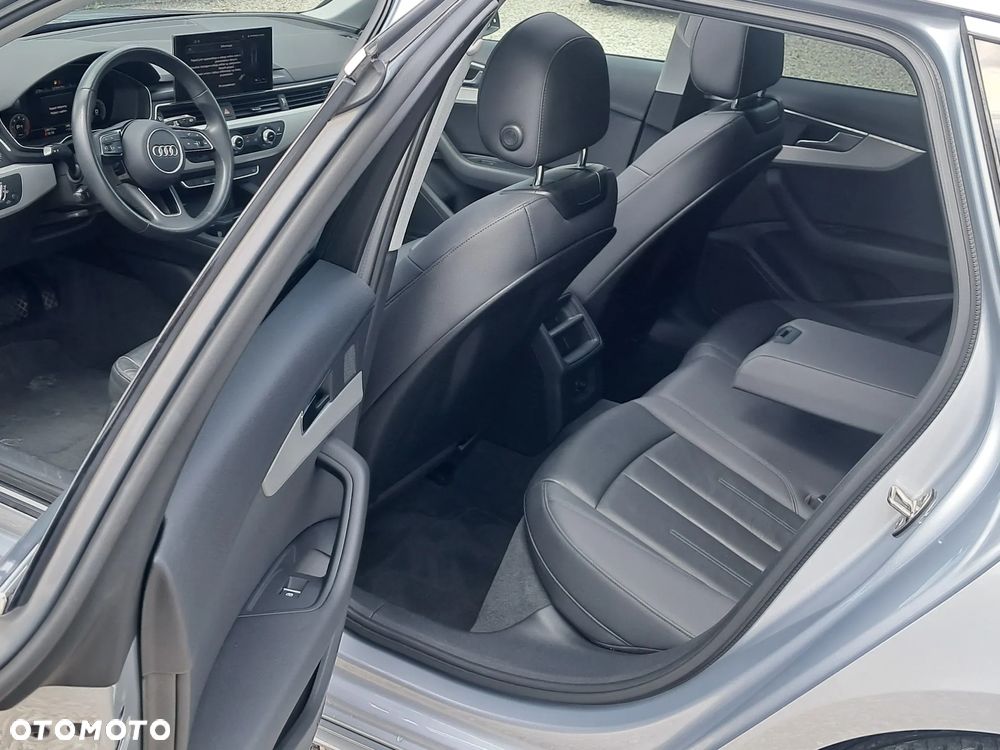 Audi A4 Avant 2.0 TDI ultra S tronic sport - 32