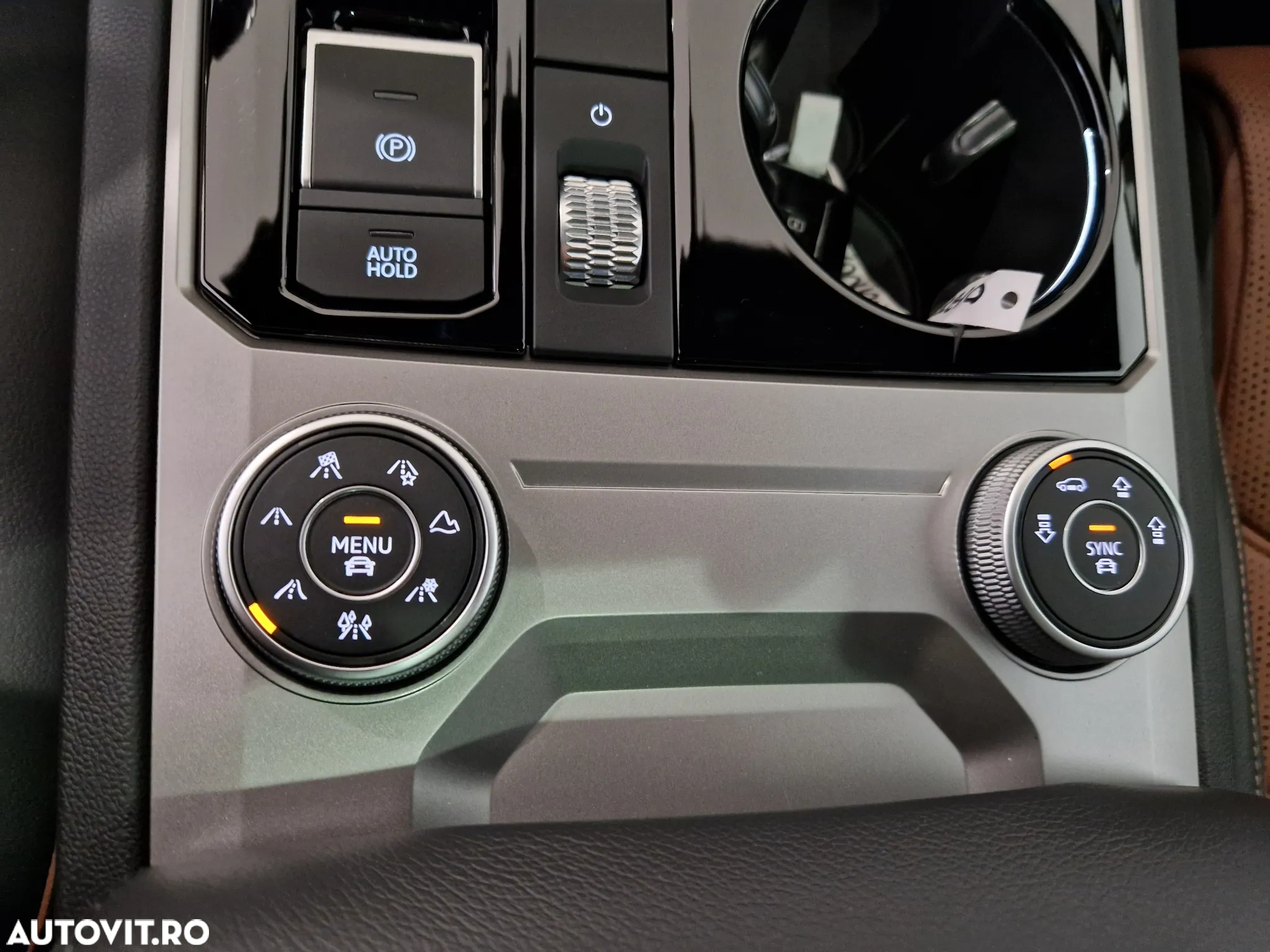 Volkswagen Touareg - 29