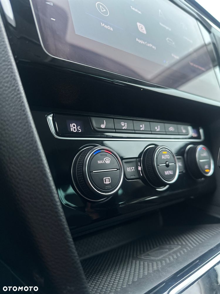 Volkswagen Passat 1.4 TSI DSG BlueMotion Technology Exclusive - 23