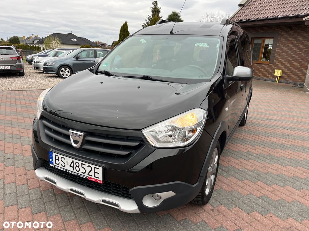 Dacia Dokker TCe 115 Stepway Celebration - 9
