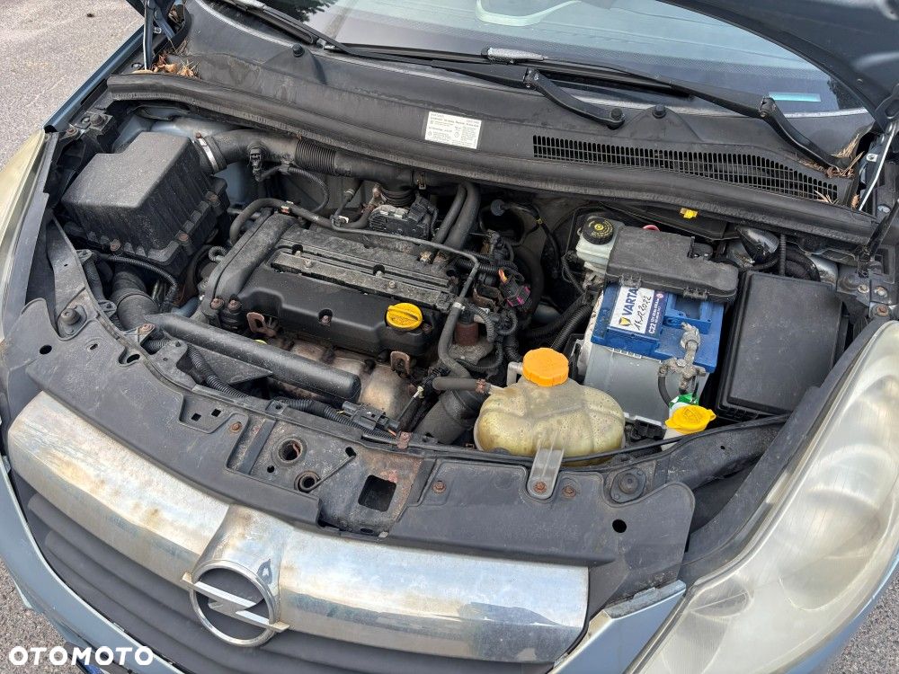 Opel Corsa 1.2 16V Enjoy - 11