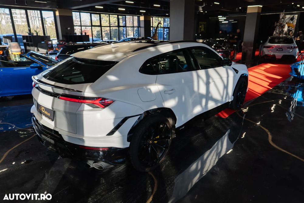 Lamborghini URUS - 15