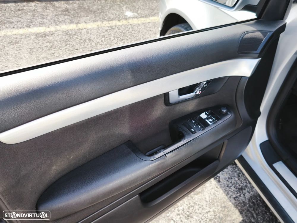 Audi A4 2.0 TDI S-line - 16