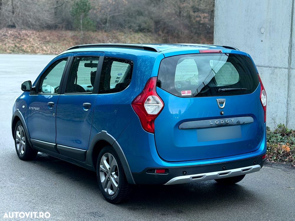 Dacia Lodgy TCe 115 Stepway - 2
