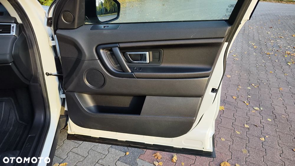 Land Rover Discovery Sport 2.0 eD4 Pure - 32