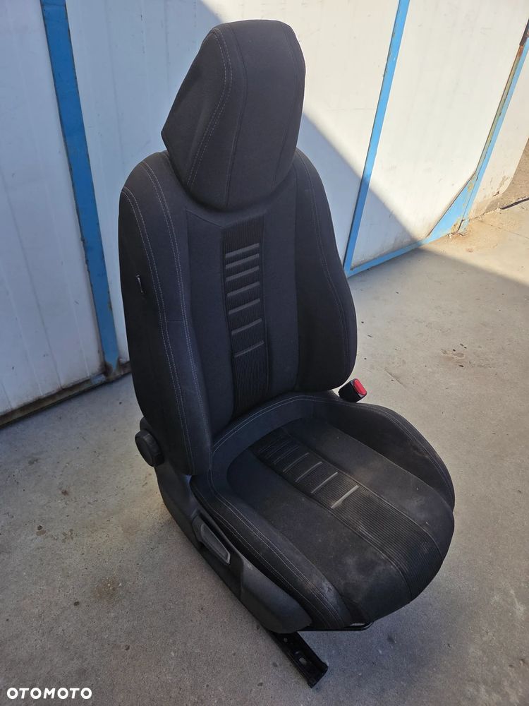Fotel przedni prawy Peugeot 308 T9 - 5