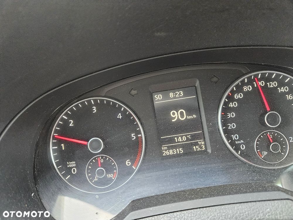 Volkswagen Sharan - 8