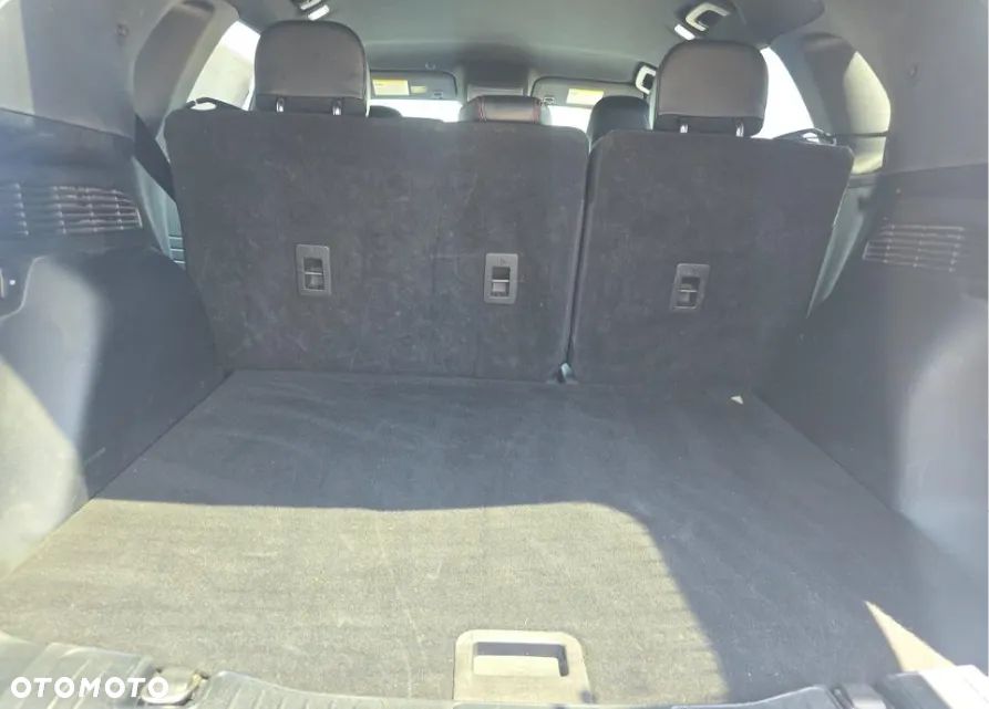 Ford Kuga 2.5 Duratec FHEV 4x4 ST-LINE - 11