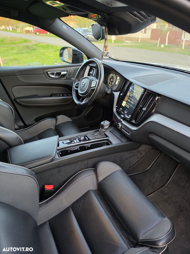 Volvo XC 60 - 6