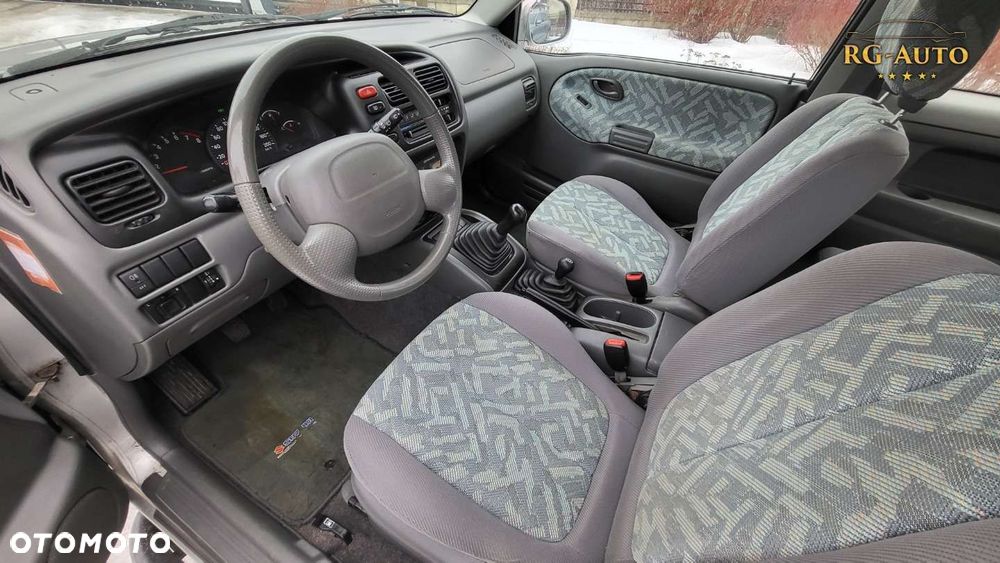 Suzuki Grand Vitara - 17