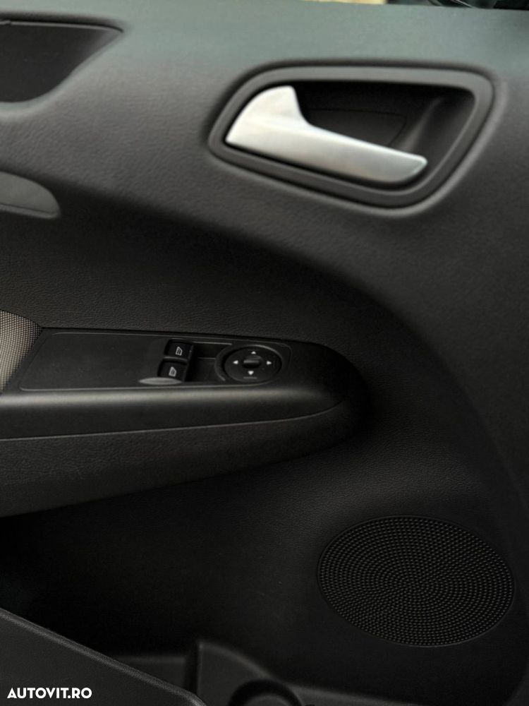 Ford Tourneo Courier 1.0 EcoBoost Titanium - 20