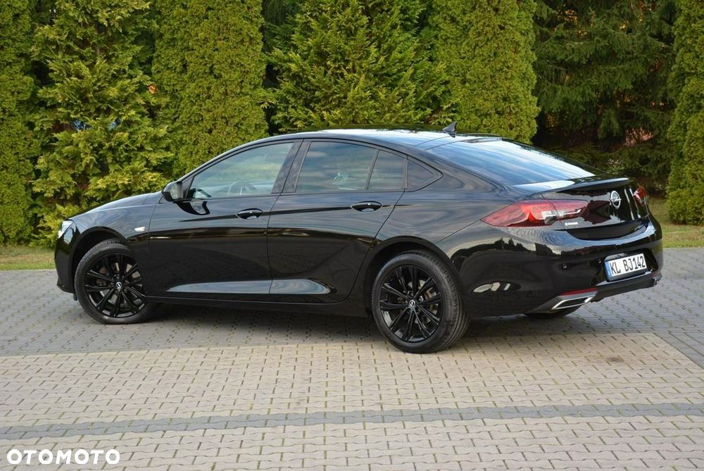 Opel Insignia 2.0 CDTI Ultimate S&S - 4