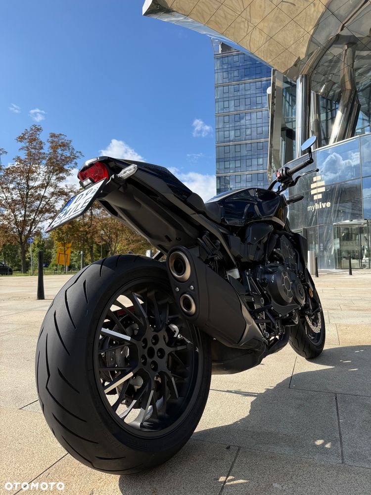 Honda CB - 4
