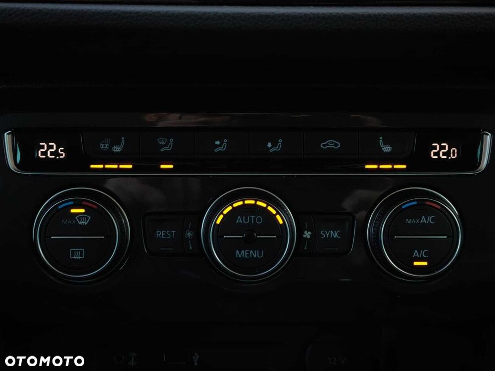 Volkswagen Tiguan 1.5 TSI EVO Comfortline - 25