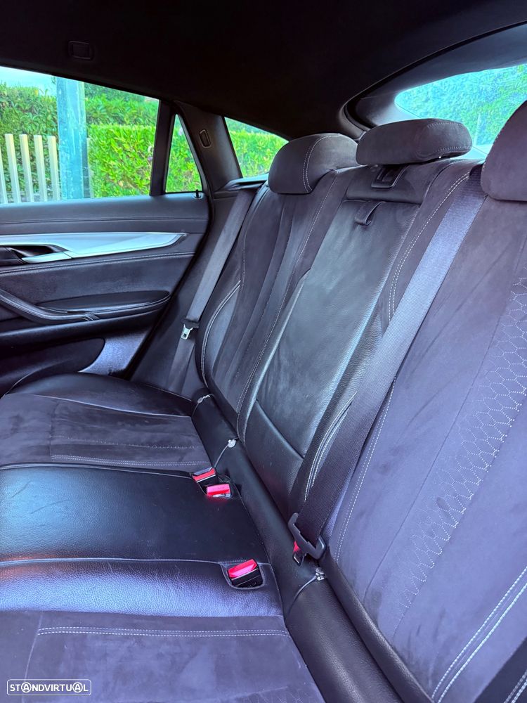 BMW X6 40 d xDrive Pack M — fotografia 27