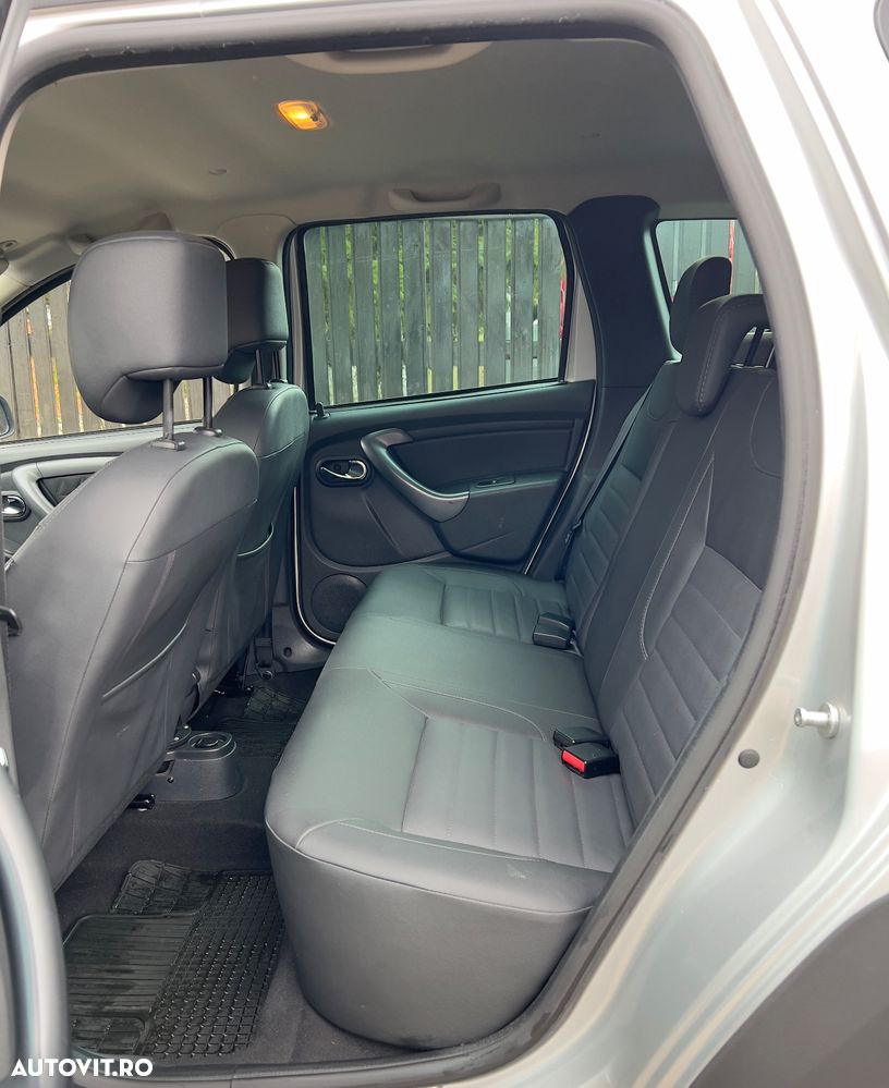 Dacia Duster 1.2 TCe 4x2 Laureate - 25