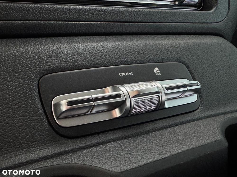 Mercedes-Benz Vito - 32