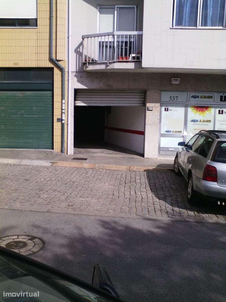 Arrenda-se garagem fechada com 19 m2 - Rua da Rasa - Grande imagem: 4/5