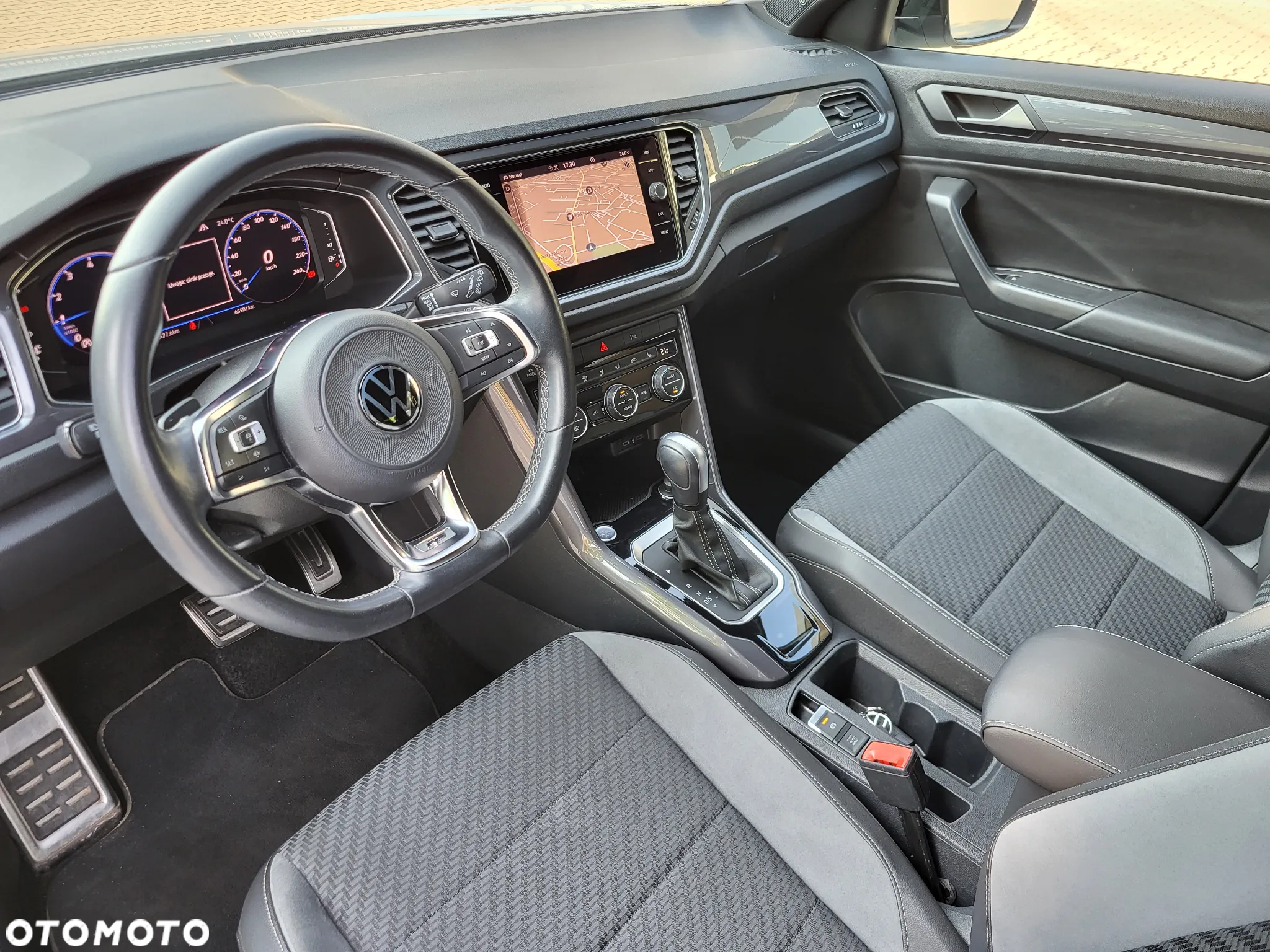 Volkswagen T-Roc 1.5 TSI R-Line DSG - 14