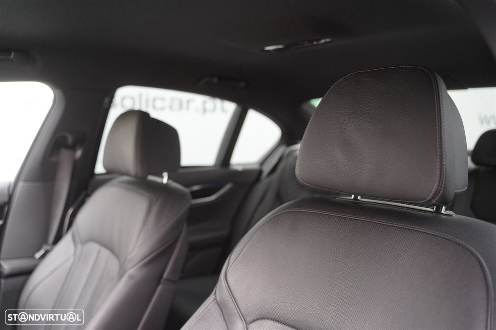 BMW 750 Ld xDrive Pack M Auto - 34