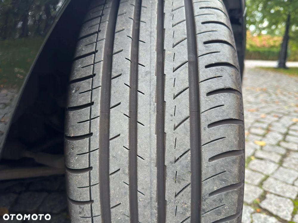 Mercedes-Benz Klasa A 180 Style 7G-DCT - 25