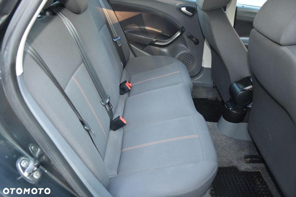 Seat Ibiza 1.4 16V Style - 9