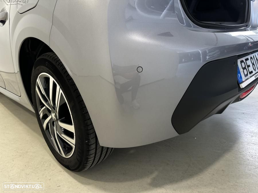 Peugeot 208 1.2 PureTech Active Pack - 11