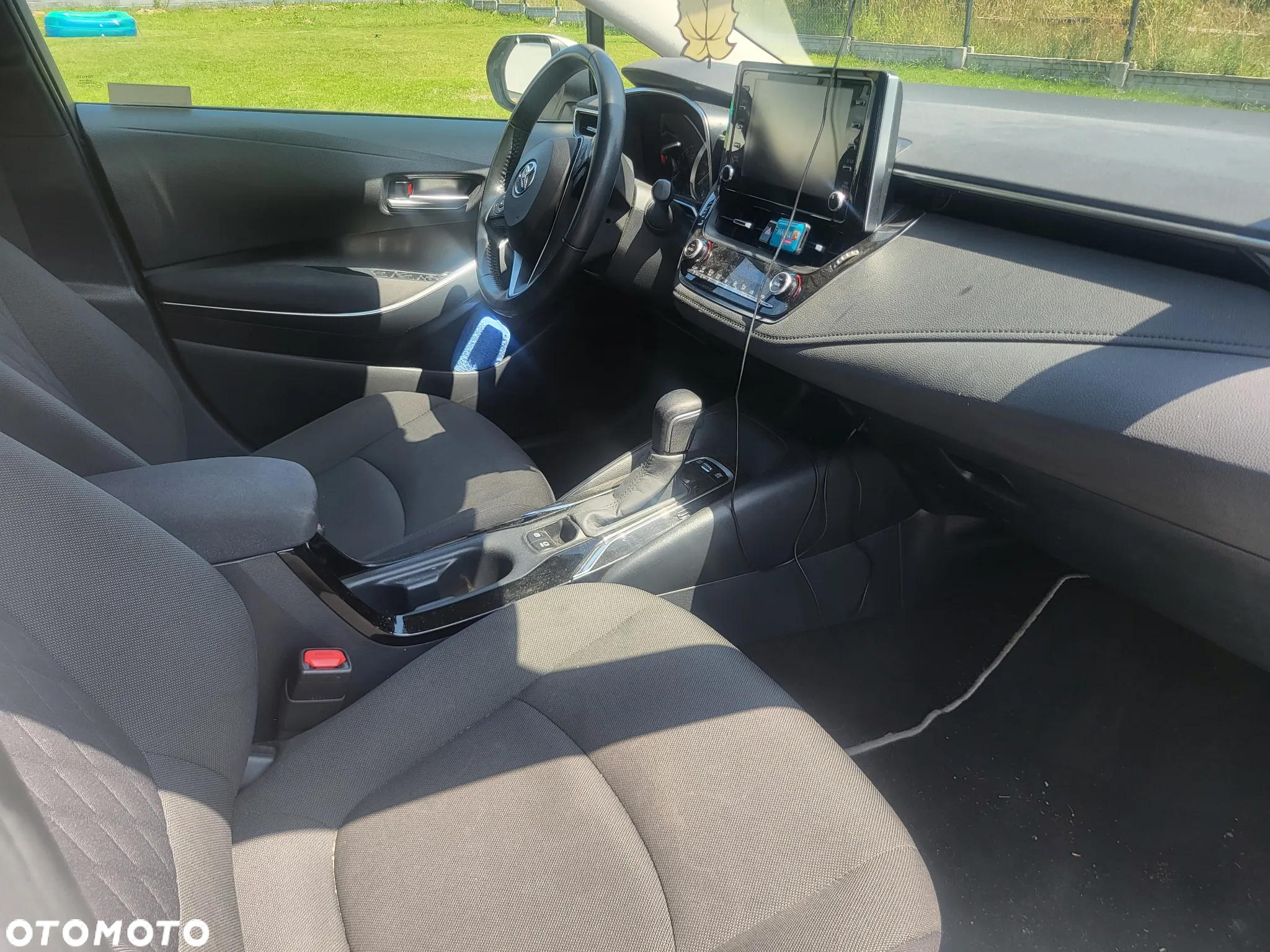 Toyota Corolla 1.8 Hybrid Comfort - 8