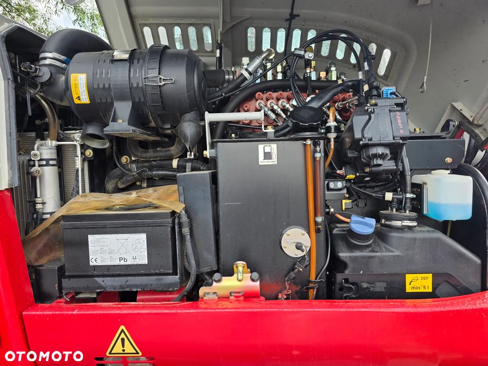 Takeuchi TB 295W Powertilt - 18