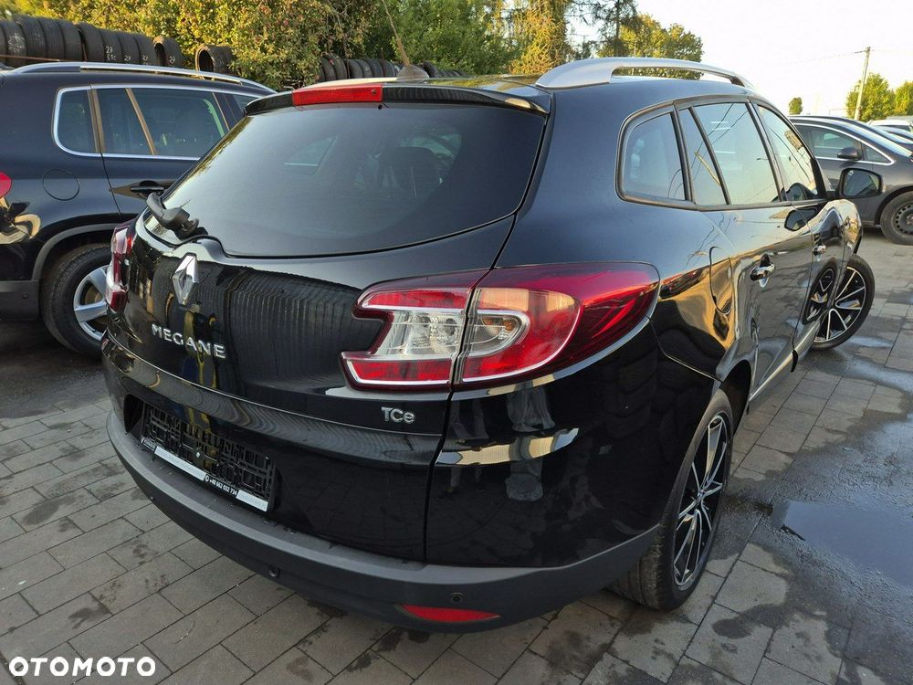 Renault Megane ENERGY TCe 130 BOSE EDITION - 4