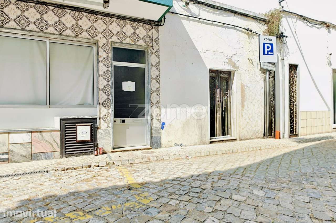 Armazém com Projeto em aprovação para moradia em Armação de Pêra - Grande imagem: 2/22