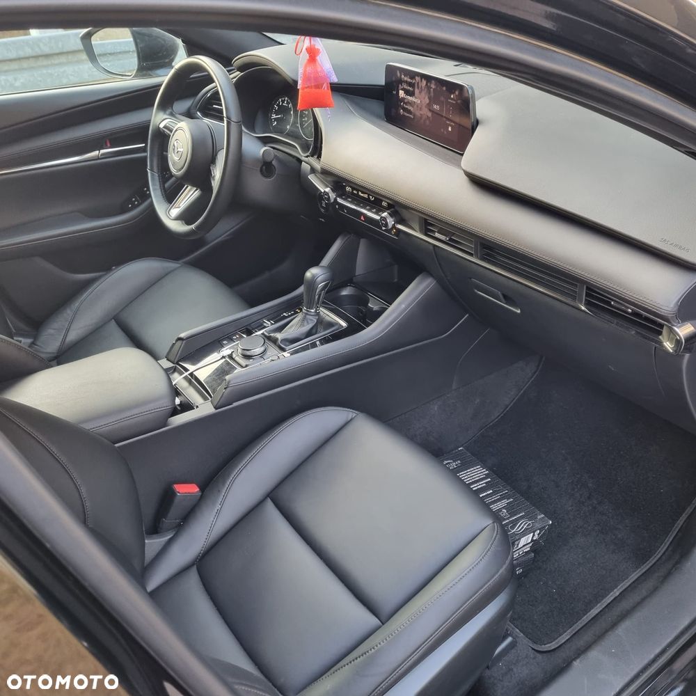 Mazda 3 - 11
