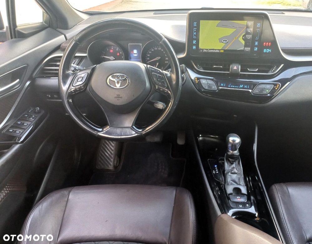 Toyota C-HR - 11