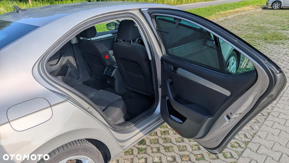 Skoda Superb 1.4 TSI ACT Ambition - 14