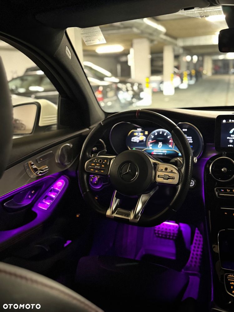Mercedes-Benz GLC - 12