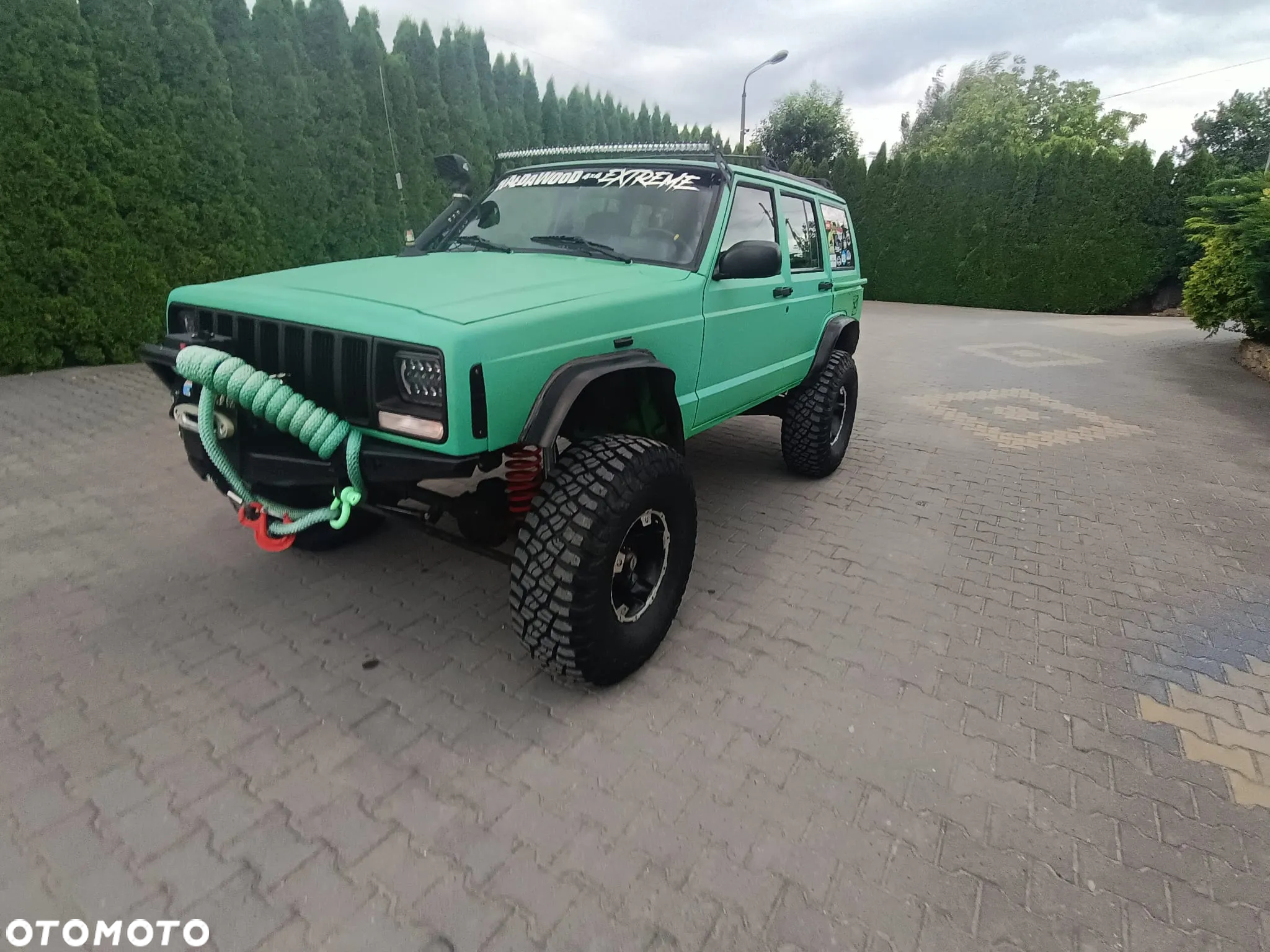 Jeep Cherokee